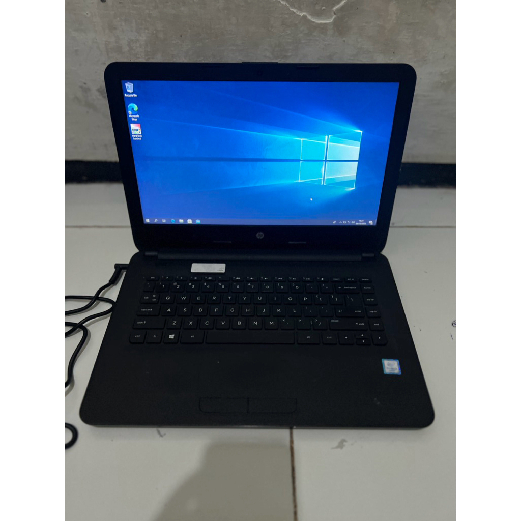 HP Notebook i3 6006U 4gb 14inc bawaan standar