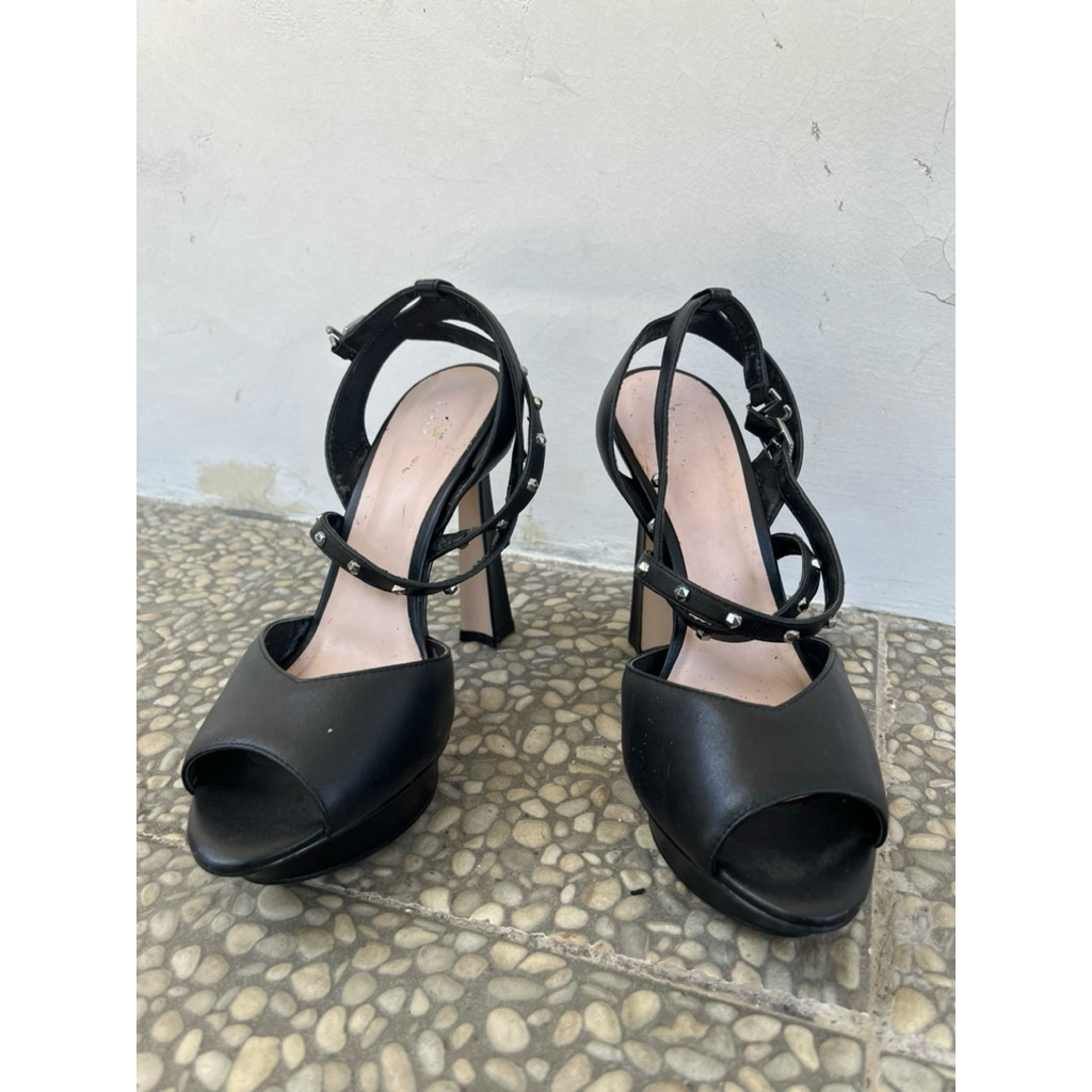 [preloved] PEDRO Sepatu Hak Tinggi Heels Wanita