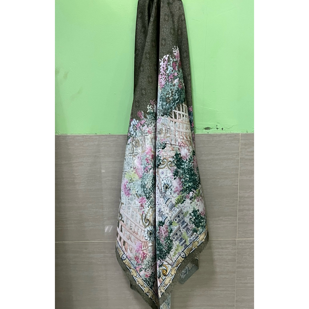 PRELOVED HIJAB BUTTONSCARVES