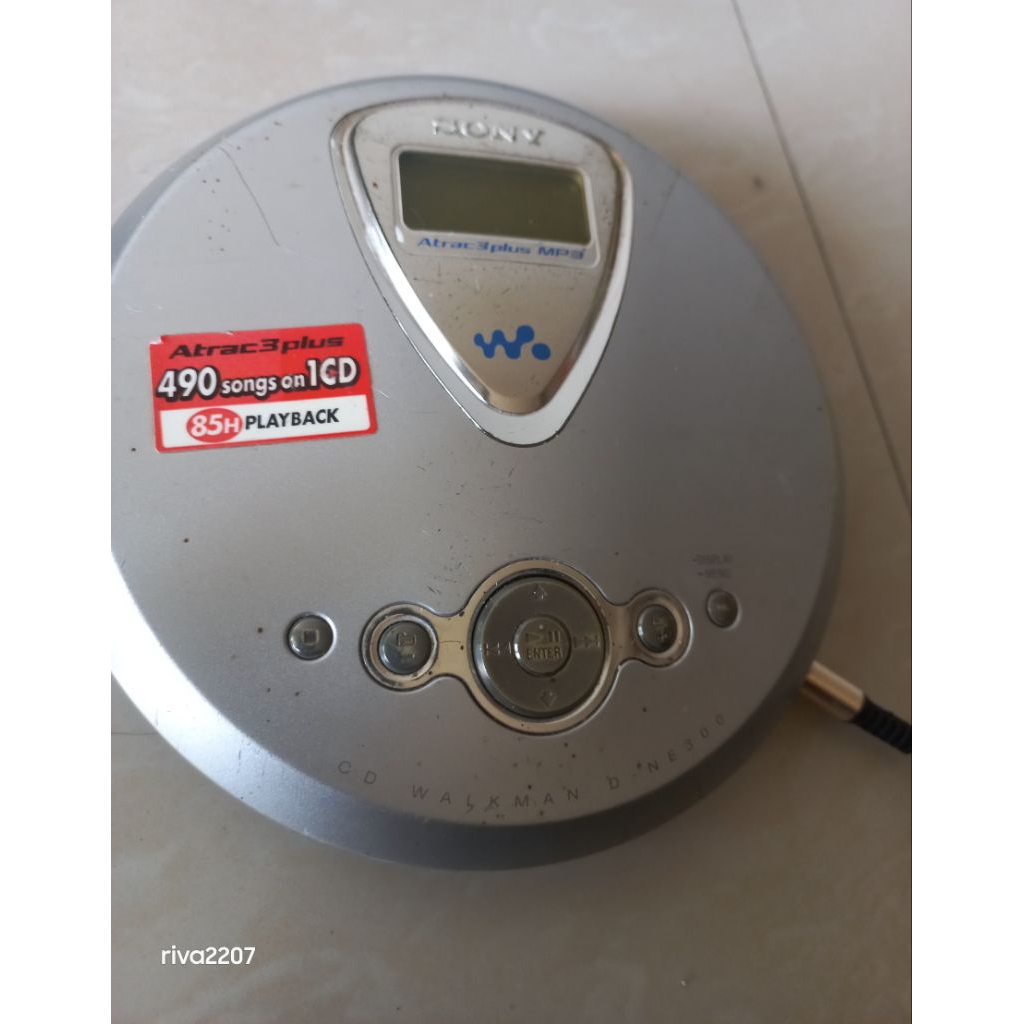discman sony D-NE300 - butuh service