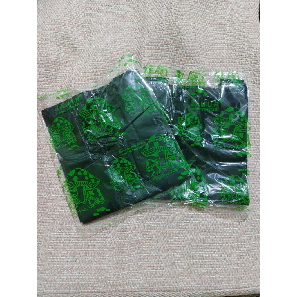 KANTONG PLASTIK HITAM KECIL JAMUR HIJAU / KANTONG PLASTIK HITAM
