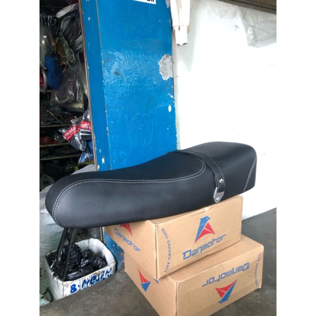 Jok Panjang Jok vespa original MG vespa New PX PX PXE PS Sera Strada Spartan Exclusive Super Sprint 