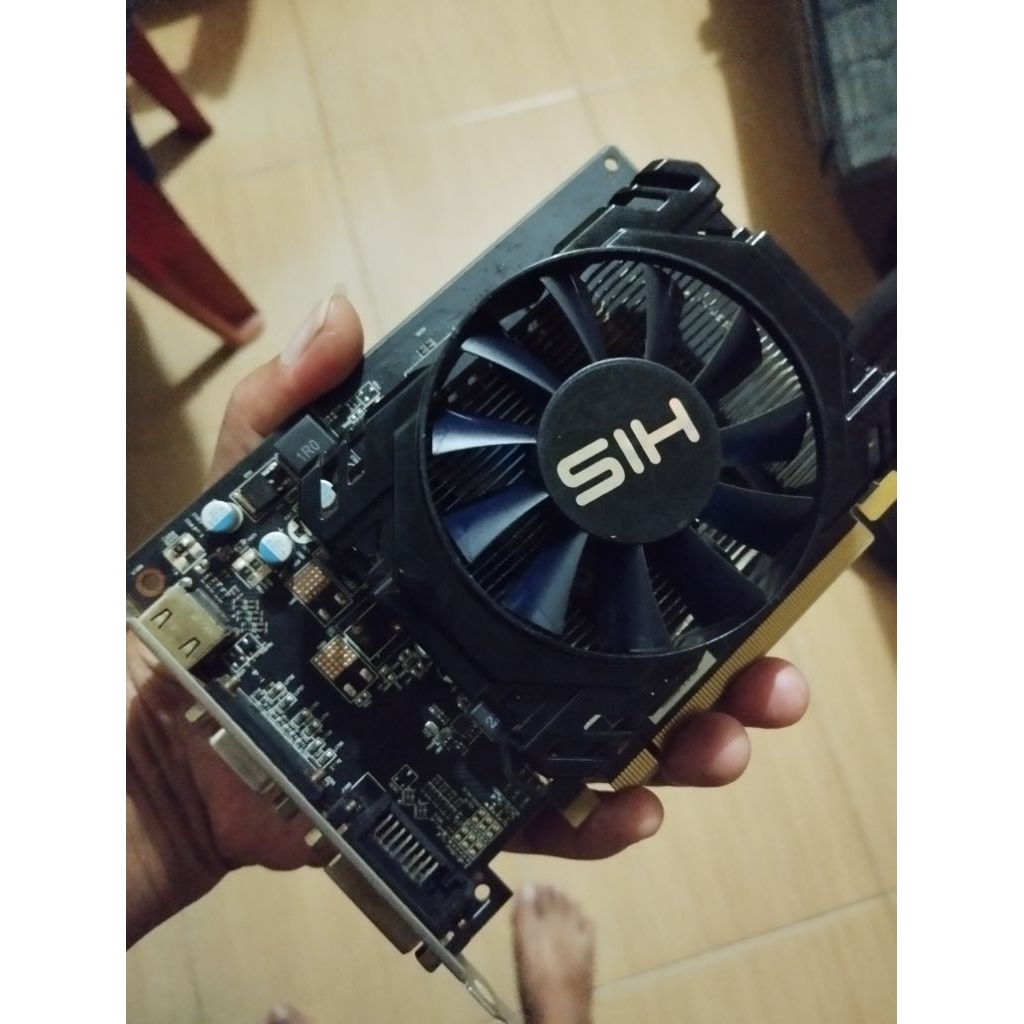 vga card R7 240 2gb ddr5