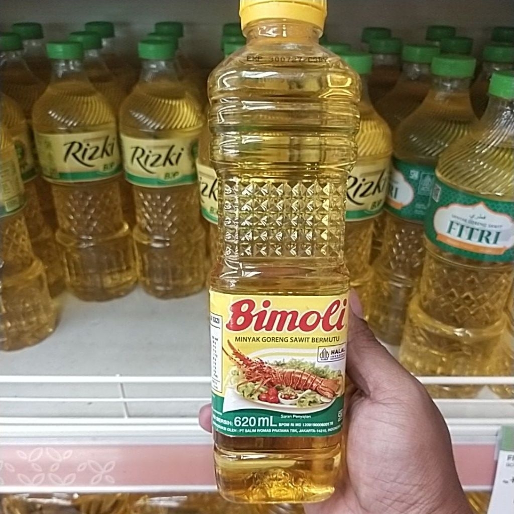 minyak Bimoli botol 620 ml