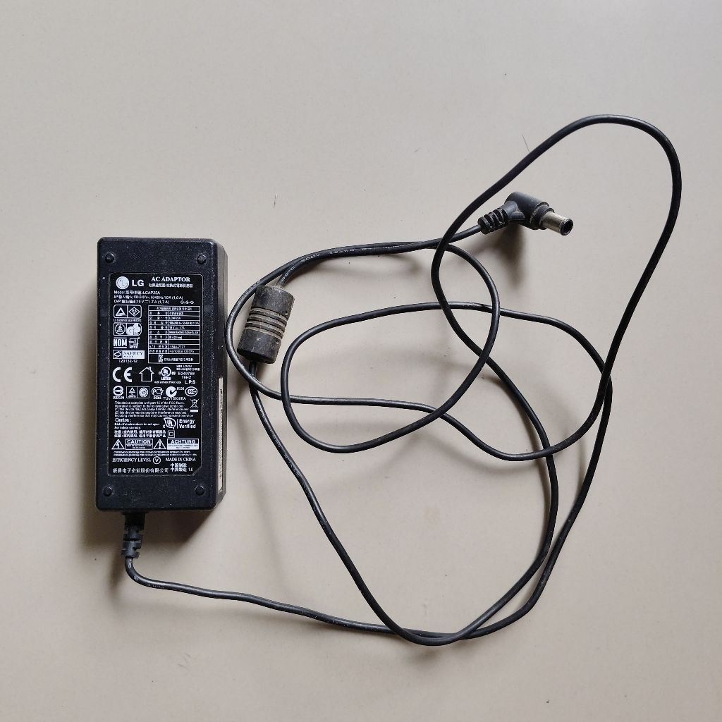 PSU Power Supply TV Monitor LCD LED TV LG 20 - 32 Inch tipe LCAP25A 19V-1,7A cabutan Normal siap rak