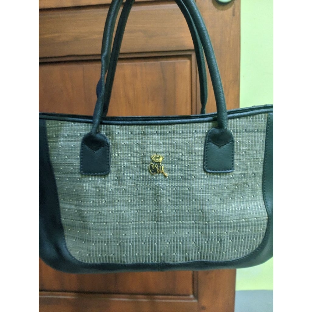 Hand bag countess mara
