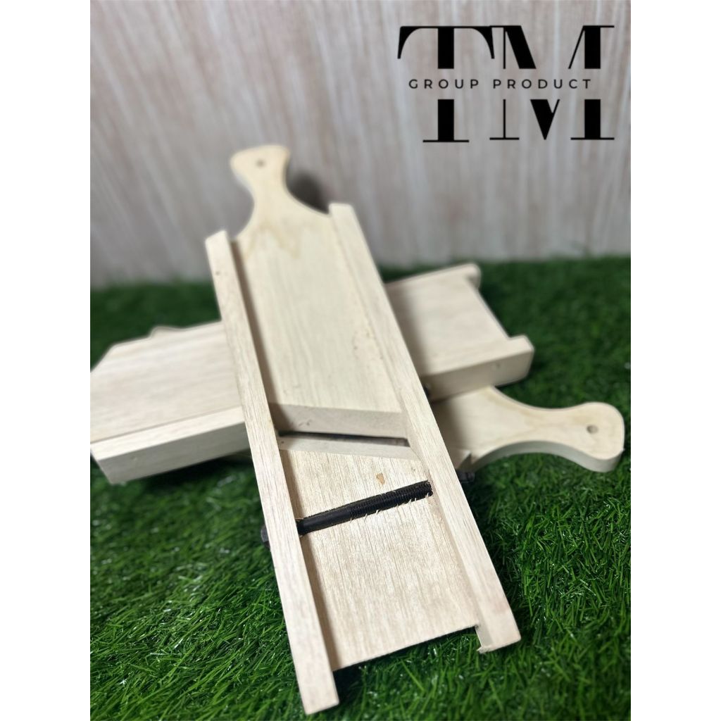 PASTI BISA COD  Parutan singkongPengiris keripik singkong Pisang Ubi  Parutan Kayu Serbaguna | Alat 