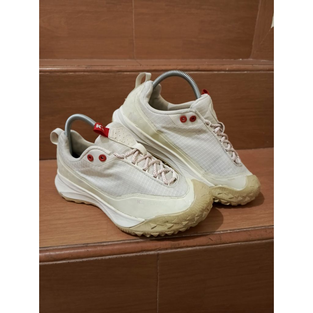 sepatu outdoor running trail bekas K2 flyhike size 40 goretex