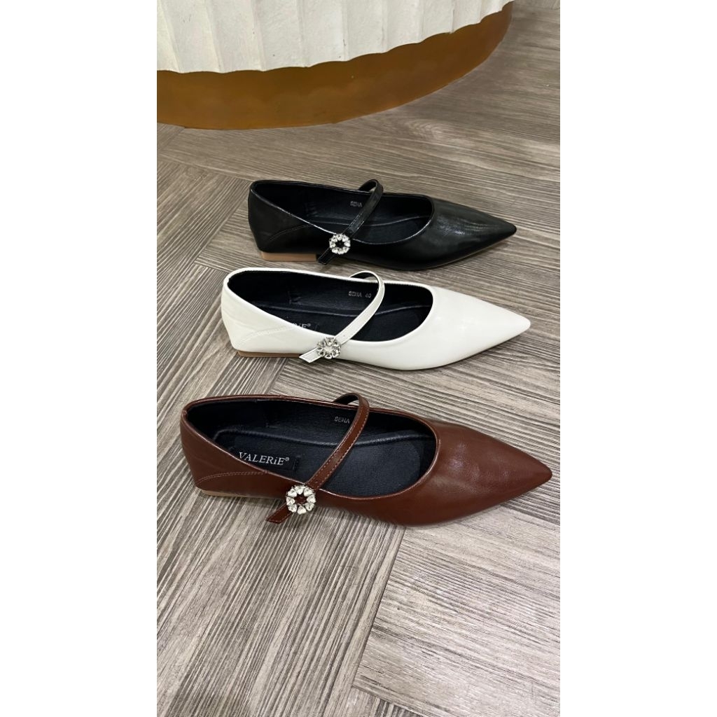 Sena Flat VALERiE SHOES