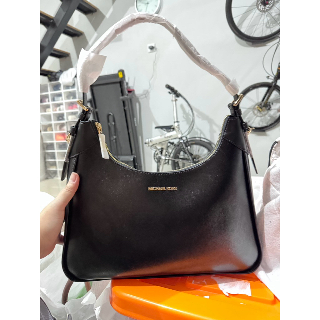 Michael Kors Wilma Large Chain Shoulder Bag (NBU) Original Authentic 100%