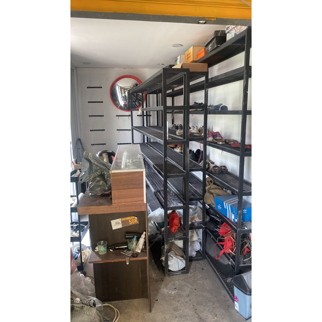 Sepatu  Curf_store STORE