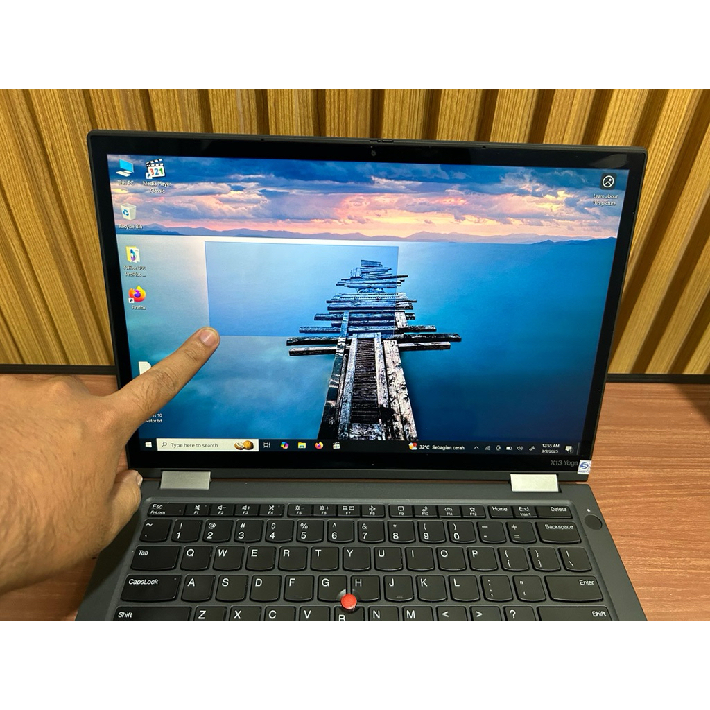 Lenovo Thinkpad X13 Inte Core i5-1145G7 / Ram 16GB / SSD 256GB / Touchscreen / Tablet Mode / Stylus 