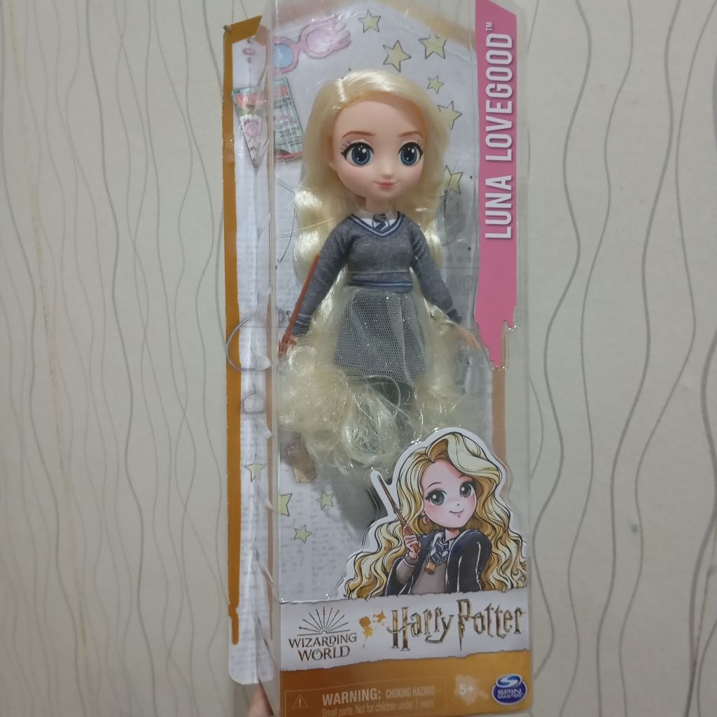 Boneka Luna Lovegood Harry Potter Hogwarts Doll Wizarding World Warner Bros Original Spinmaster Spin