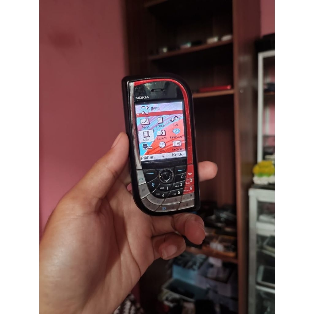 Hp Nokia 7610 hp jadul bentuk belah ketupat