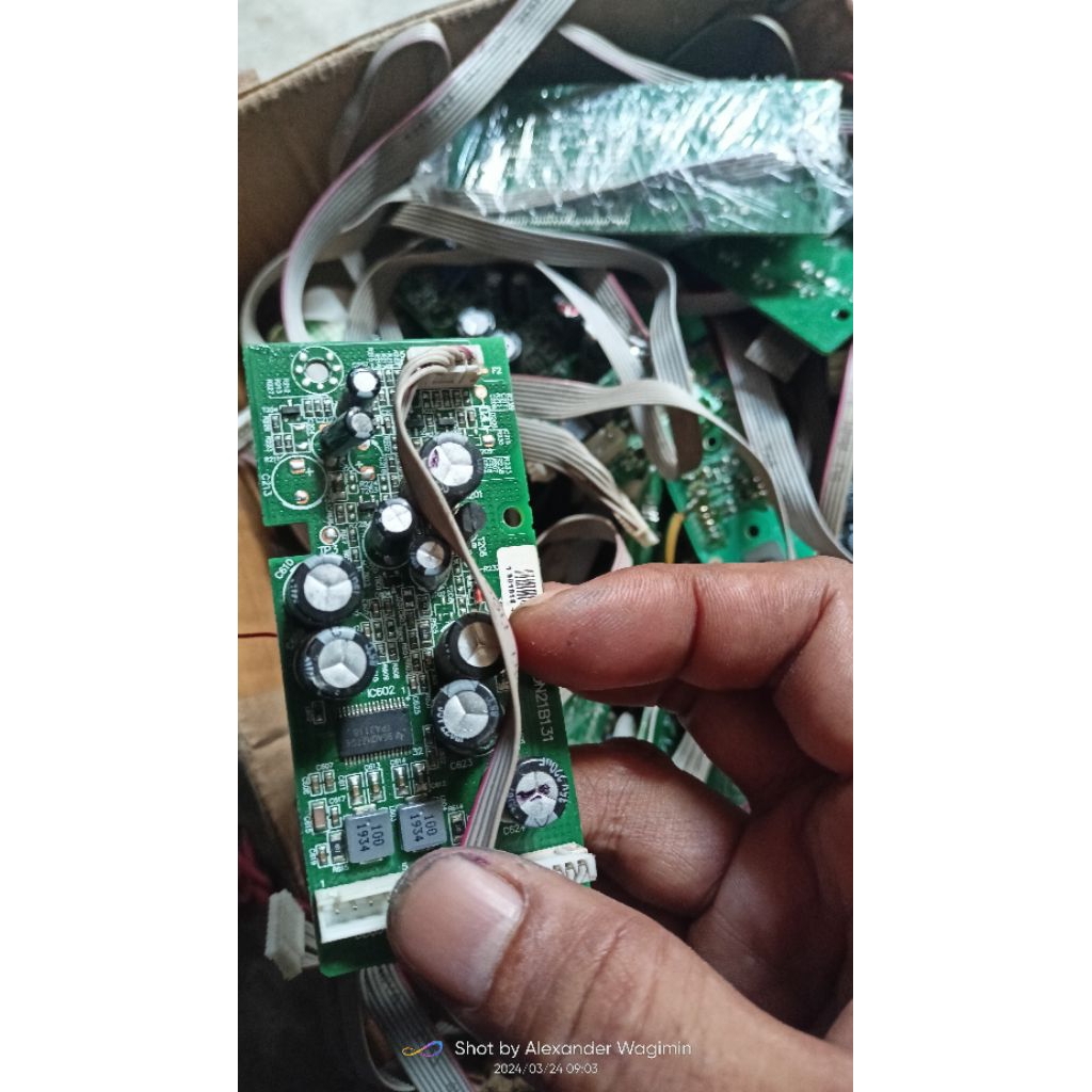 Ampli subwoofer soundbar polytron