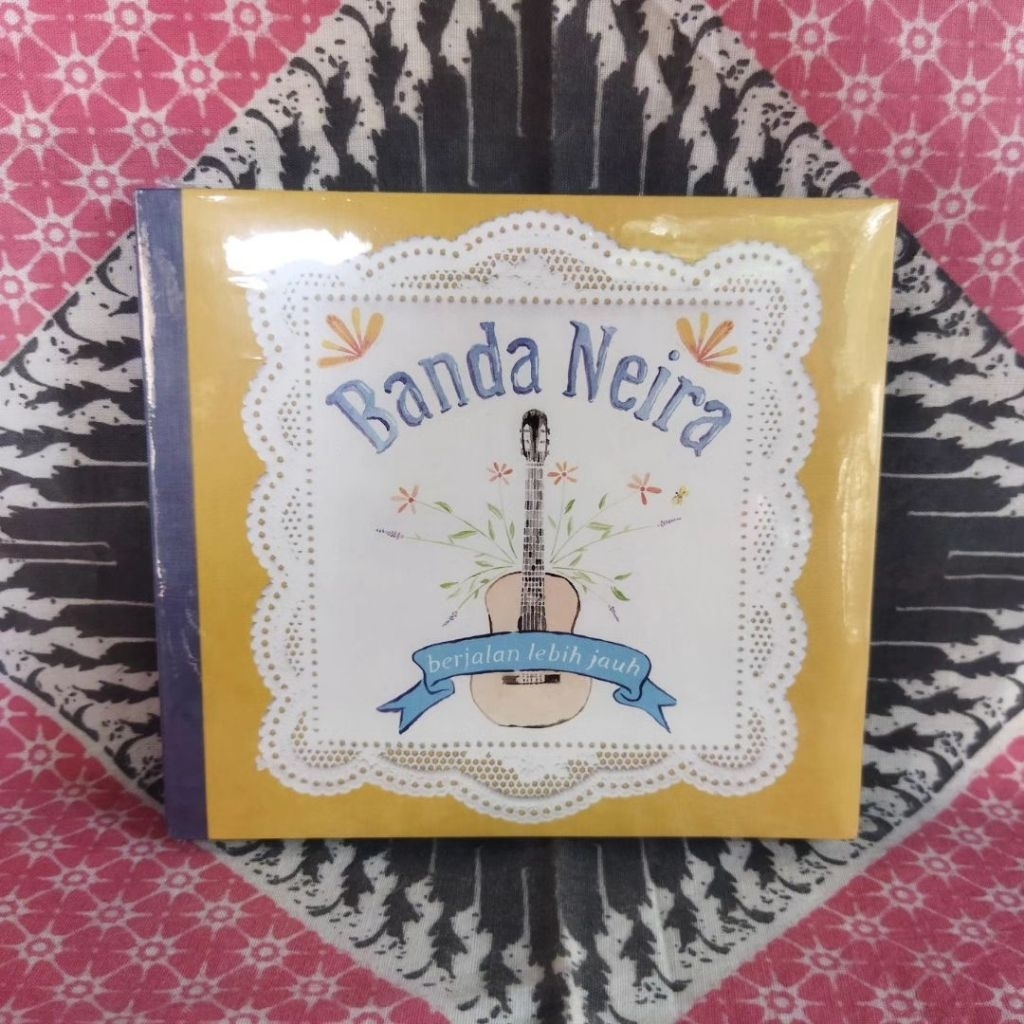 CD Banda Neira - Berjalan lebih jauh - Segel