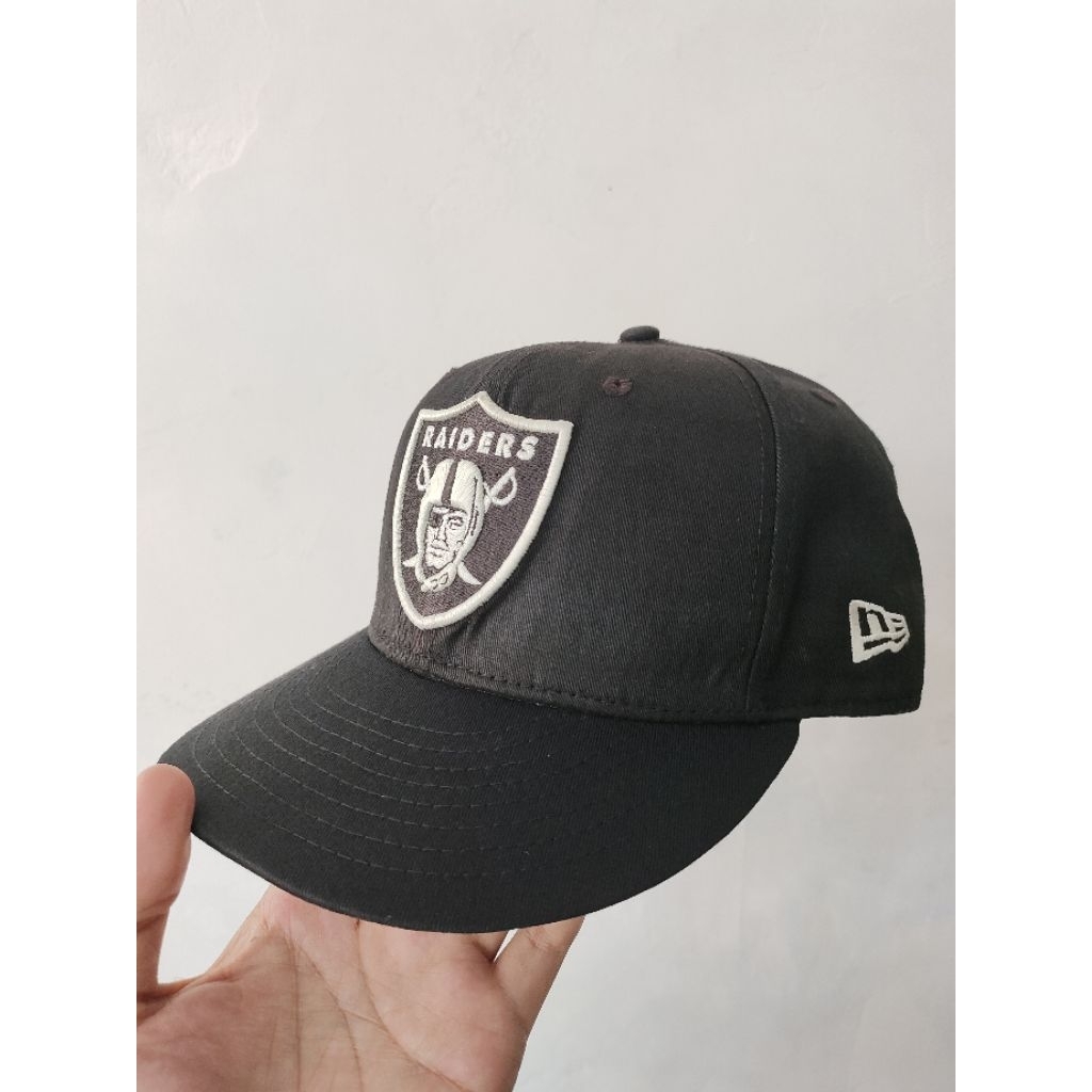 Topi New Era Raiders