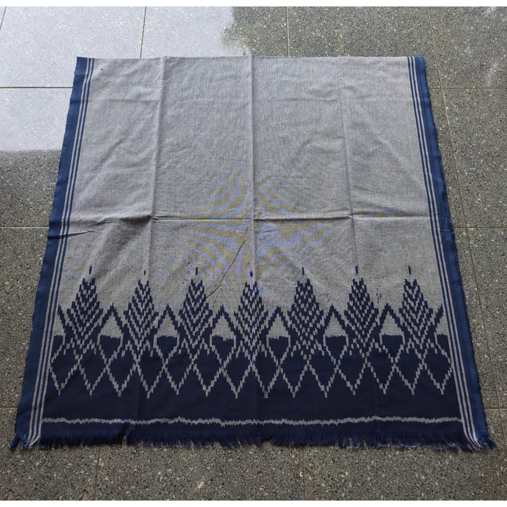 KAIN TENUN IKAT TROSO WARNA ABU NAVY