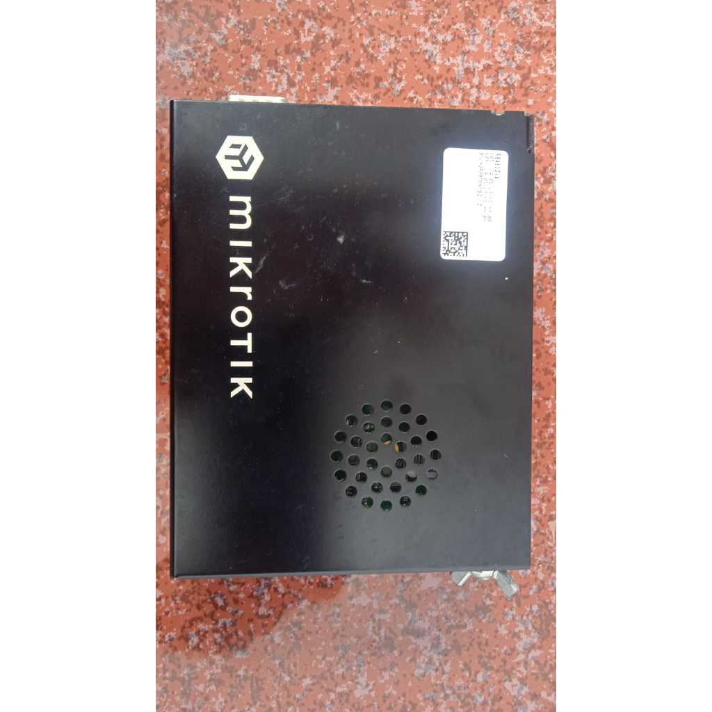 Mikrotik RB450Gx4 Bekas Mulus BB 0% Lengkap Adaptor