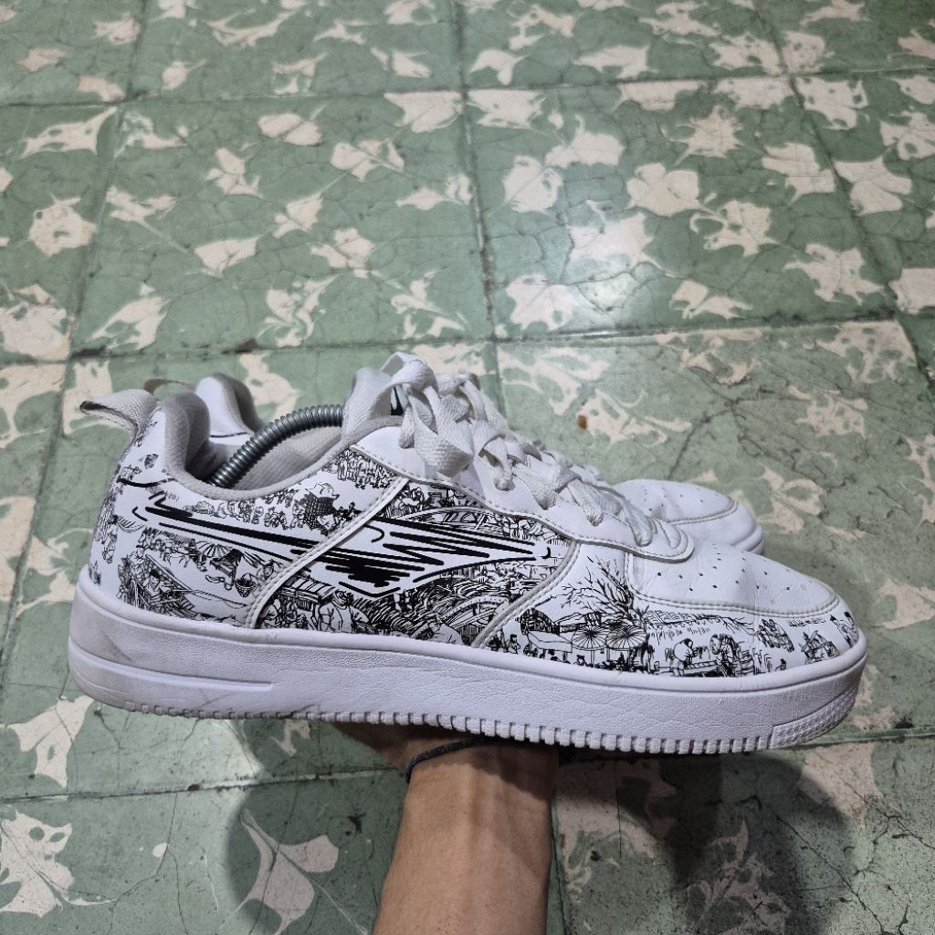 Sepatu Erke Motif Pria(44)