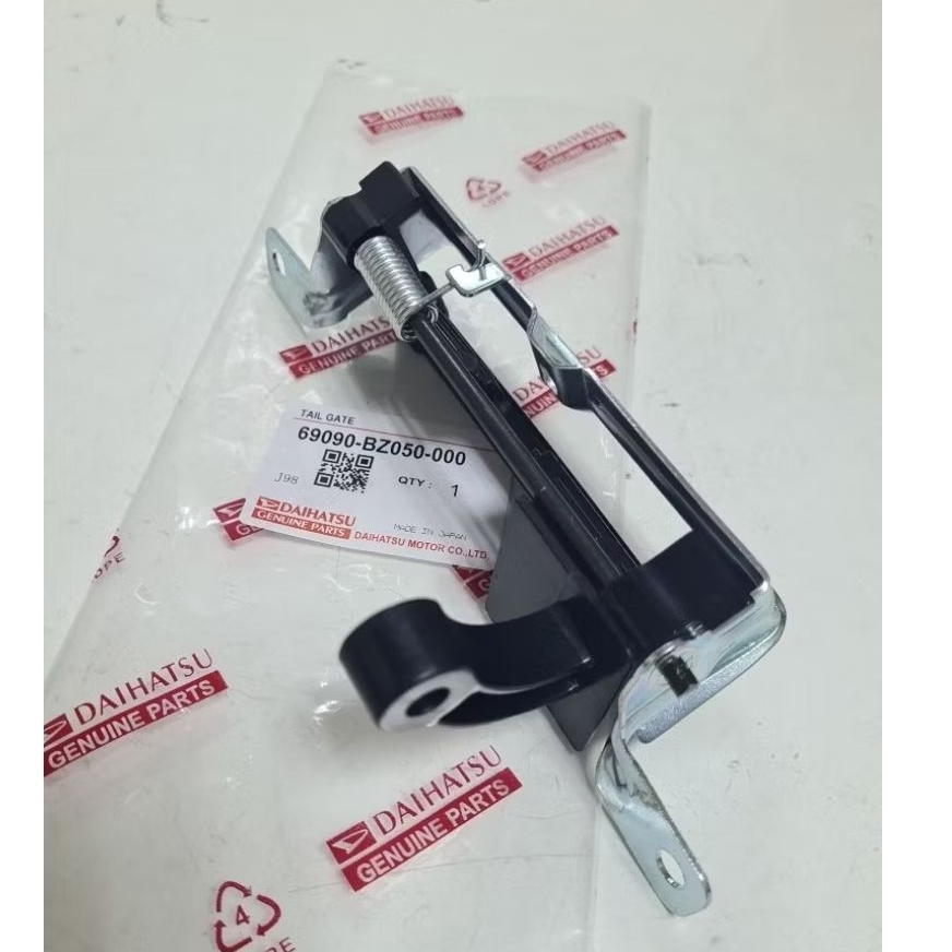 HANDLE BAGASI GRANMAX HANDLE PINTU BELAKANG GRAMAX 69090-BZ050