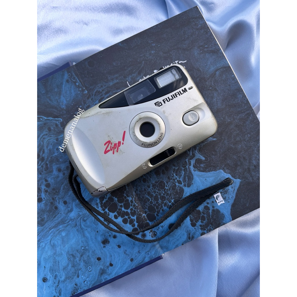 Kamera Analog Fujifilm Zipp
