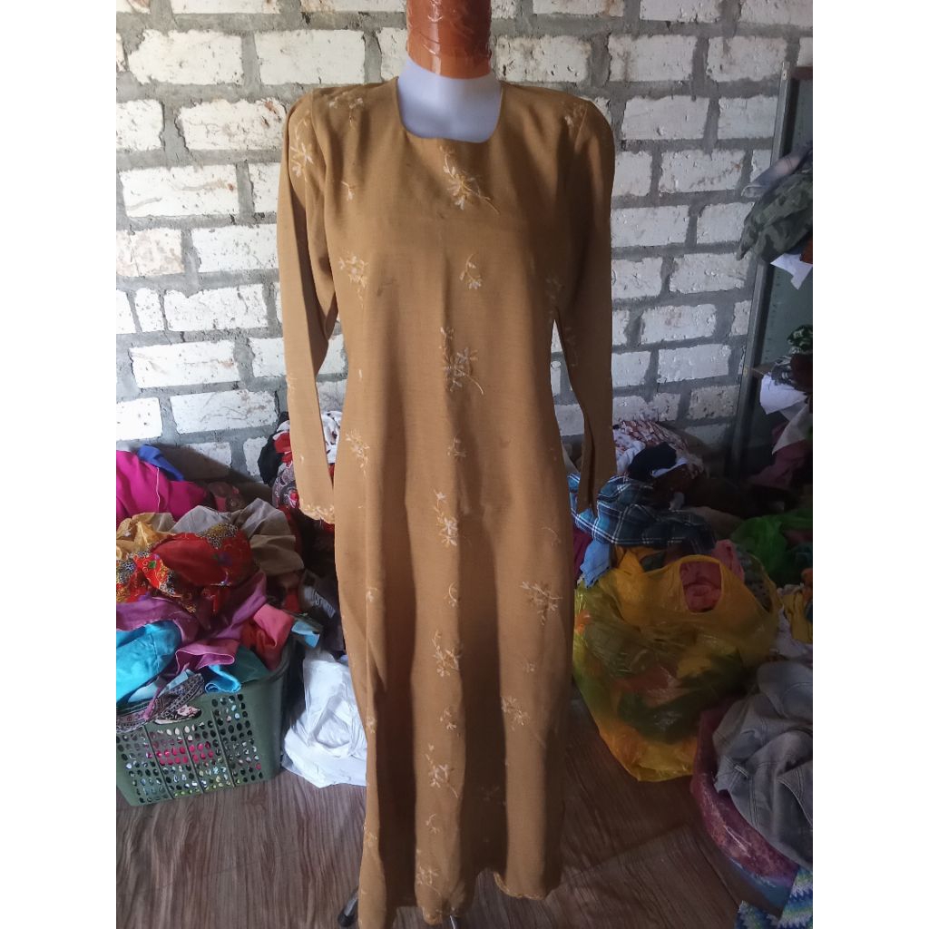 gamis wanita dewasa bekas