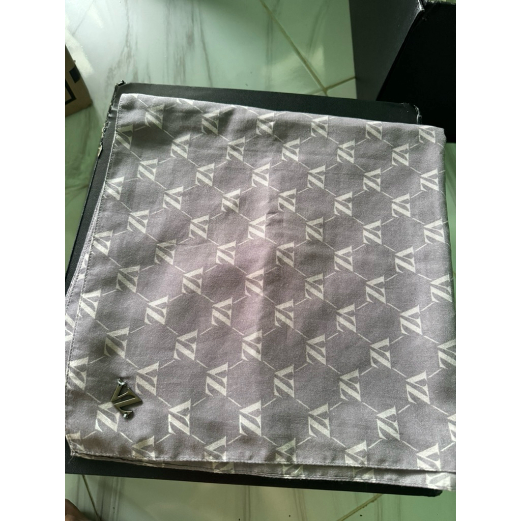 Scarf Vivi Zubedi Monogram Grey
