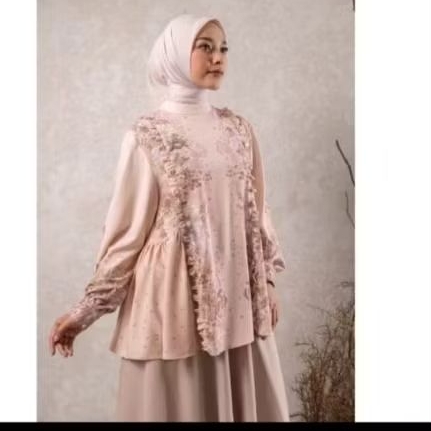 klamby marissa blouse size M