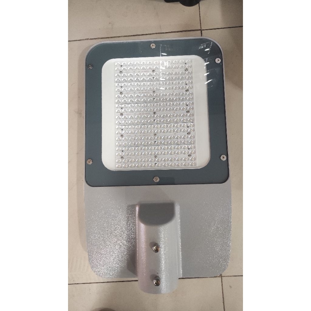 Lampu jalan LED 150watt komponen Philips Lampu PJU LED 240V Outdoor ip67