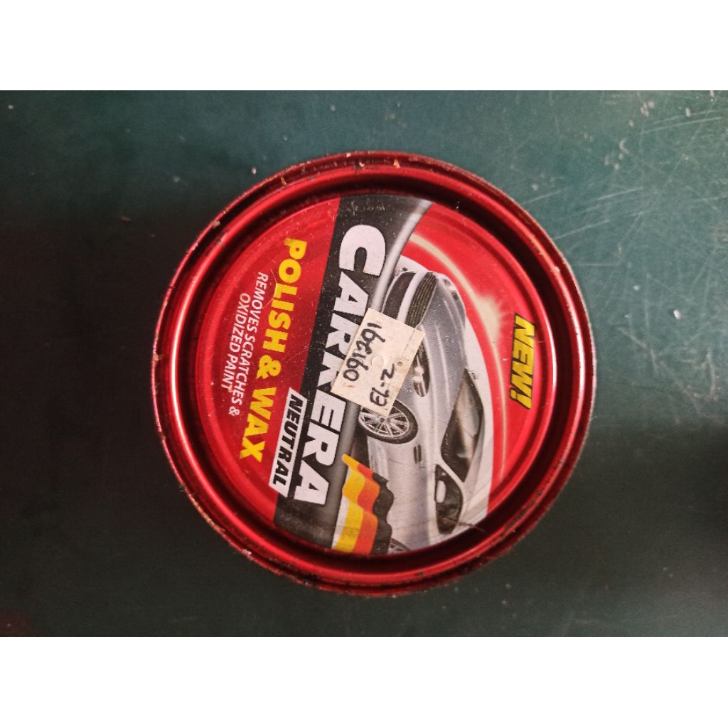Carrera Polish dan Wax Liquid Netral 225g