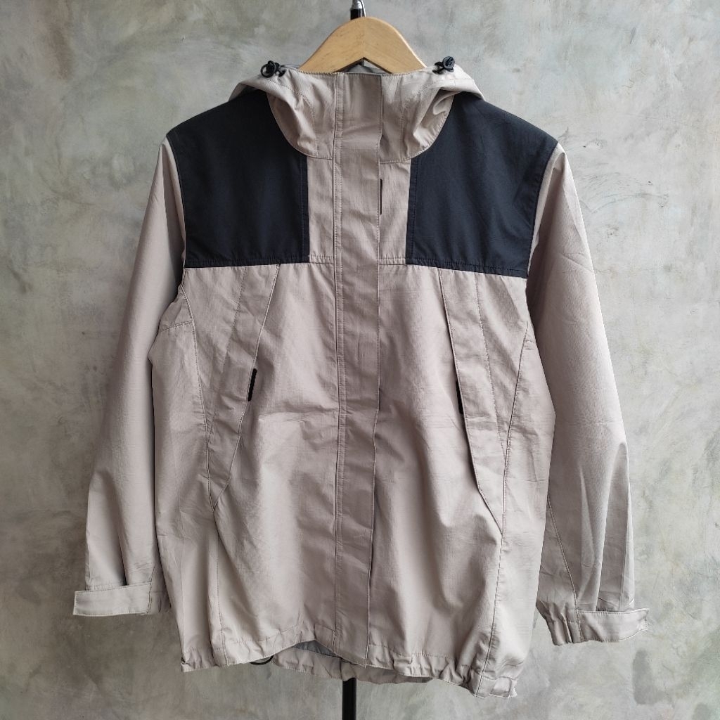 GU ACTIVE JACKET