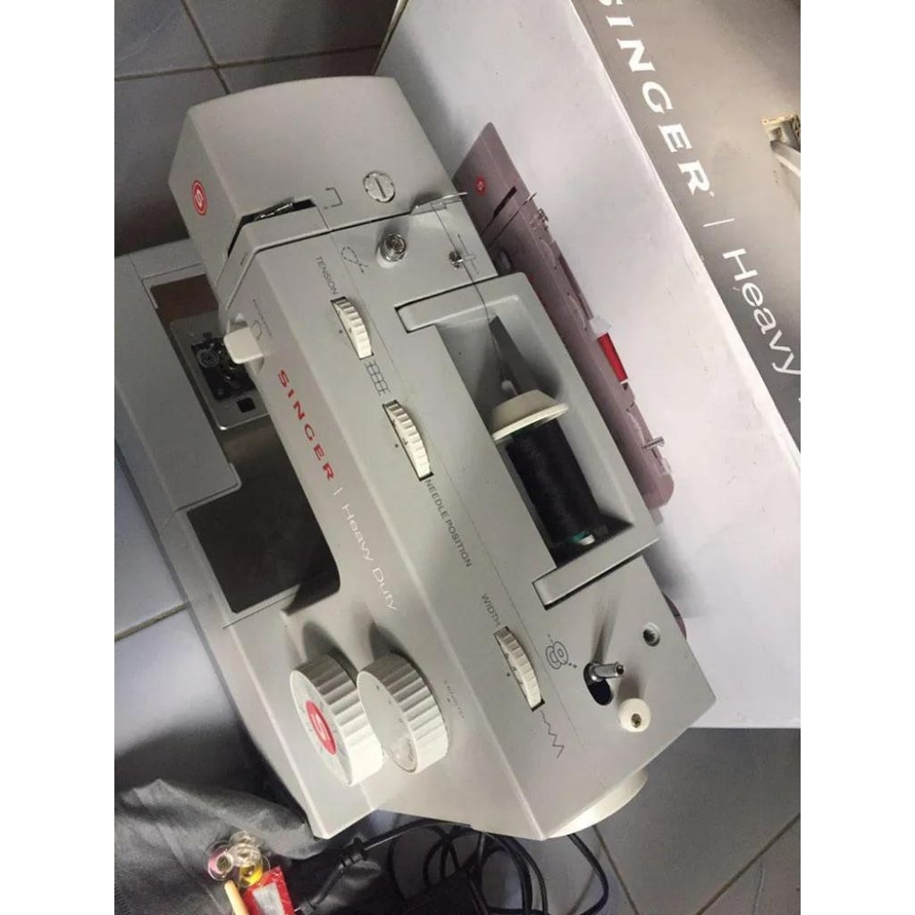 mesin jahit singer heavy duty HD 4423 (bekas rasa baru)