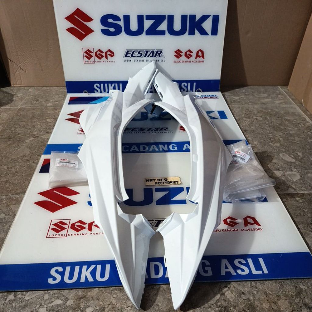 cover bodi body belakang sepasang satria f fu facelift fl 2013-2015 warna putih original sgp
