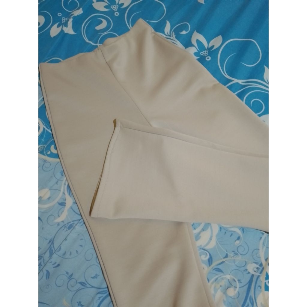 flare pants-cut bray Ivory(preloved)