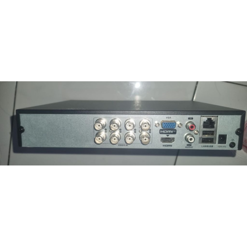 DVR HIKVISION 8CHANEL BEKAS BERGARANSI ( iDS-7208HQHI-M1/E )