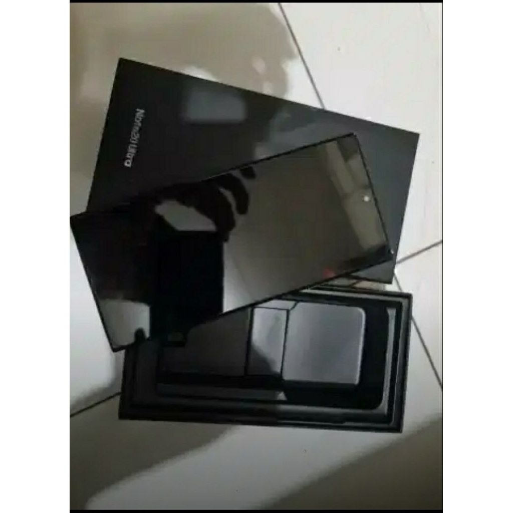 Samsung Note 20 Ultra fullset minus