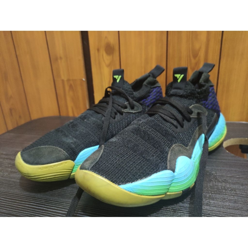 Adidas Trae Young 2 "Blackk Solar Green"