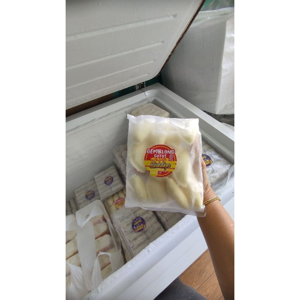 Gemblong cotot isi gula pasir