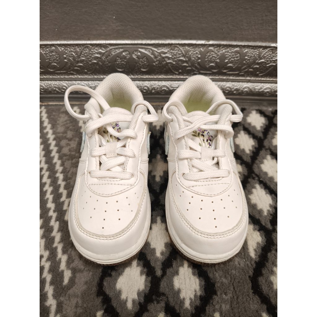 Nike Force sepatu anak - Preloved