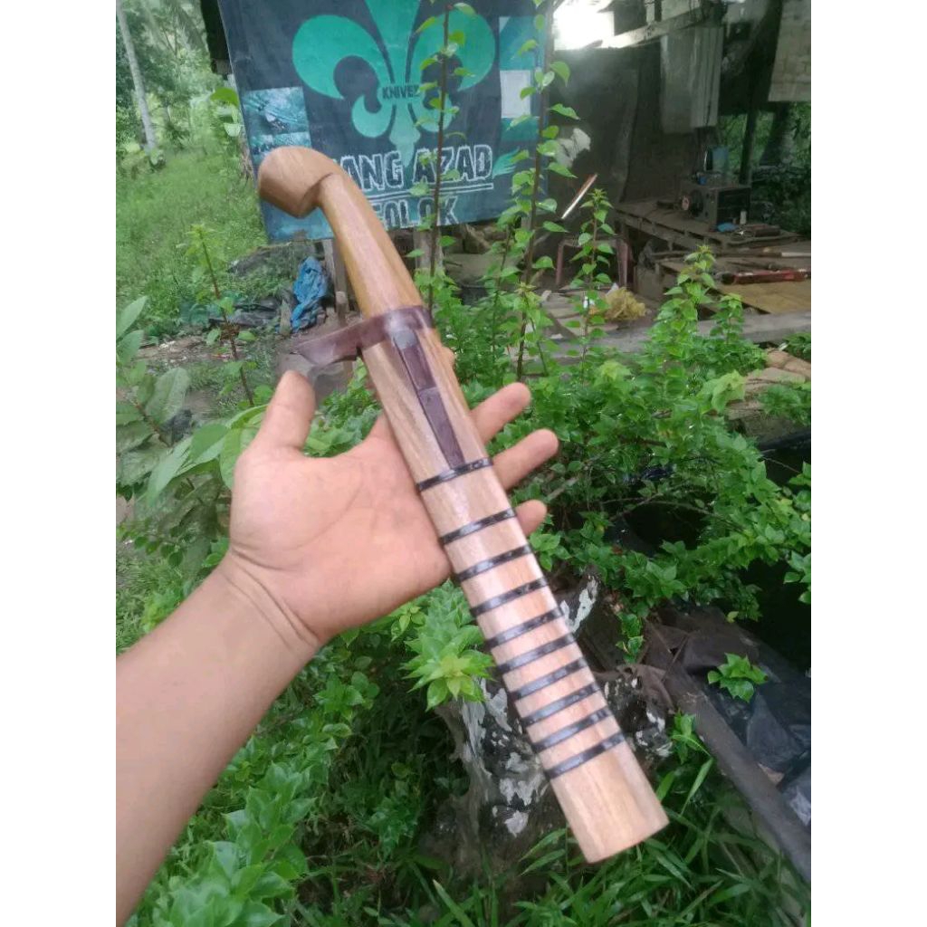 alat berkebun baja per jeep wilis g2