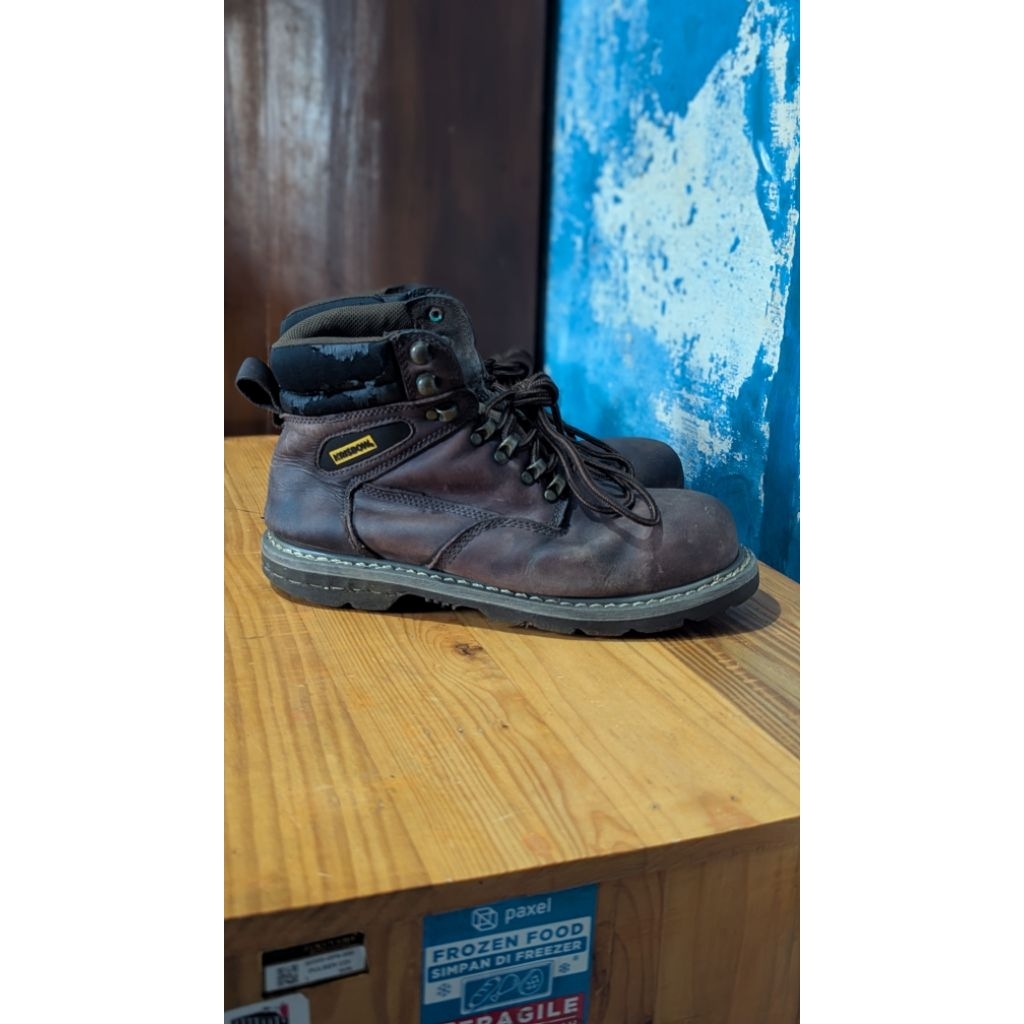 sepatu safety KRISBOW VULCAN BROWN (second) size 42