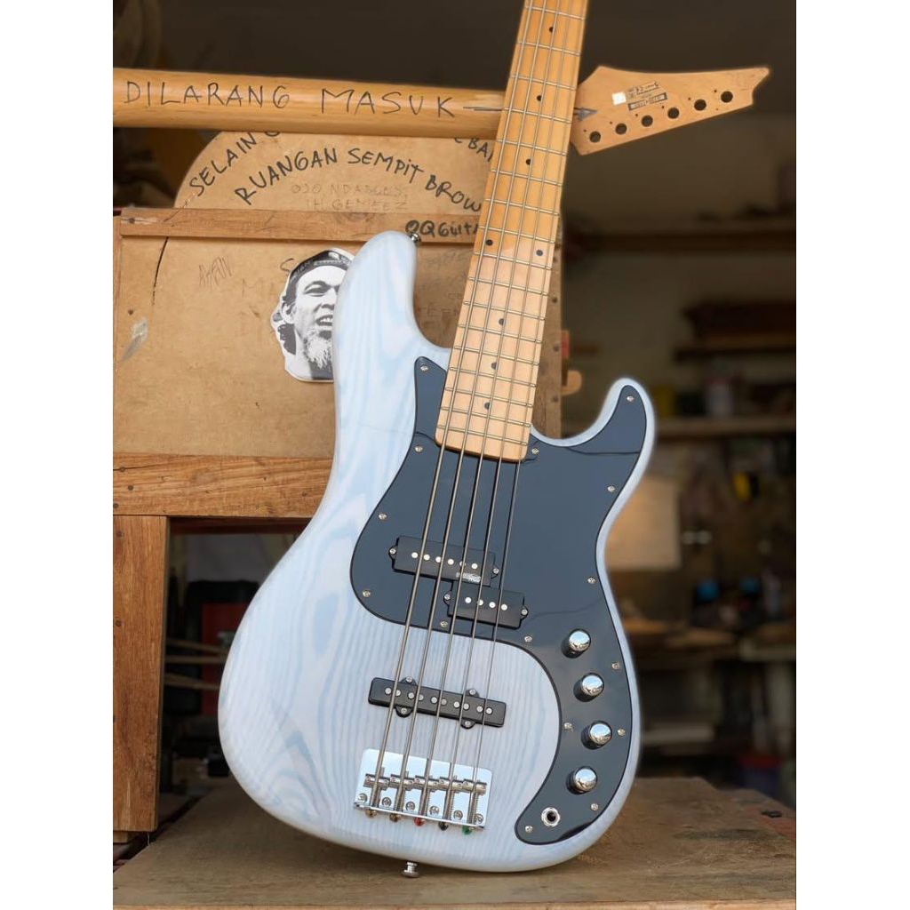 BASS OQ GUITAR CUSTOM HANDMADE - 5 STRING PJ