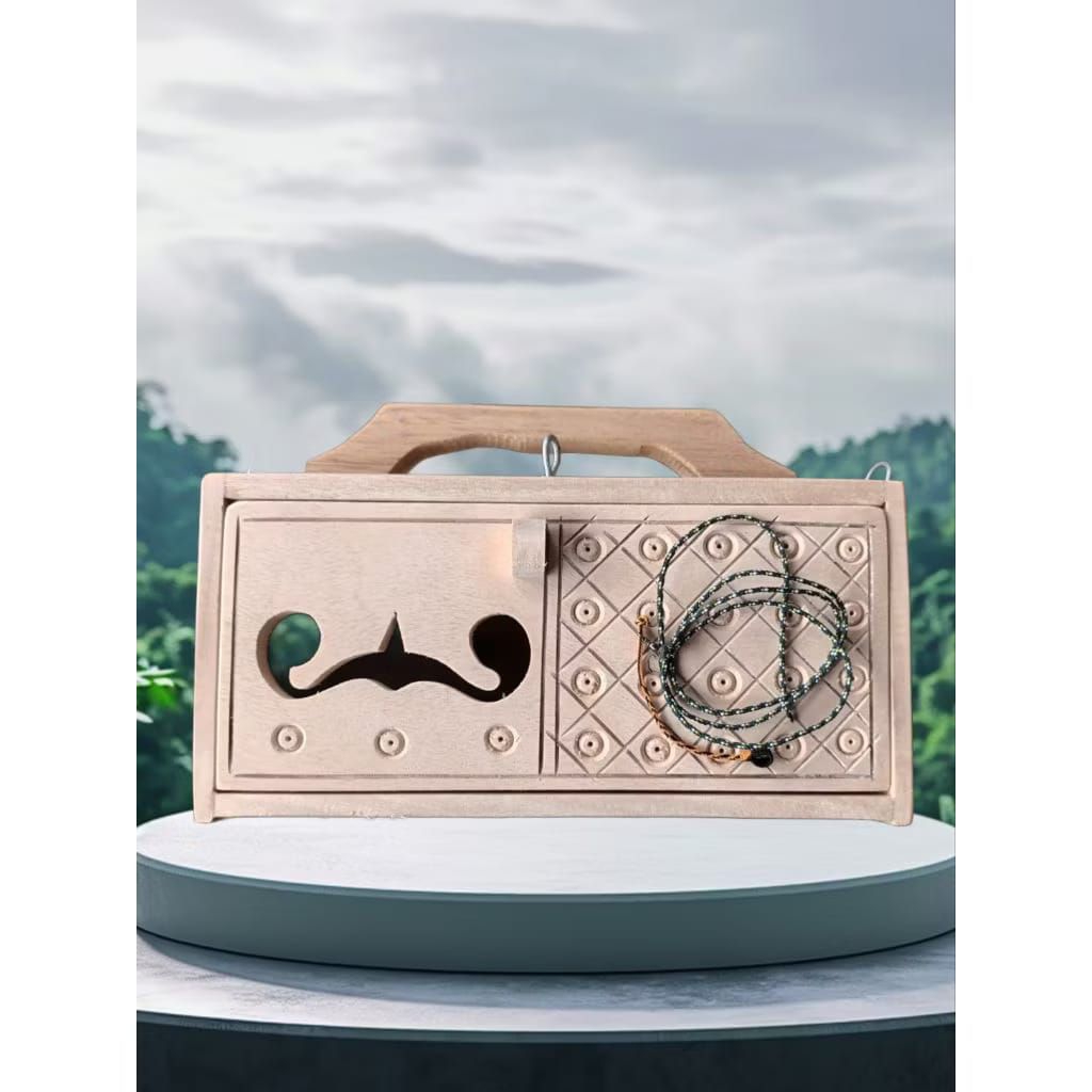 kotak batik titik dan tali burung kutilang