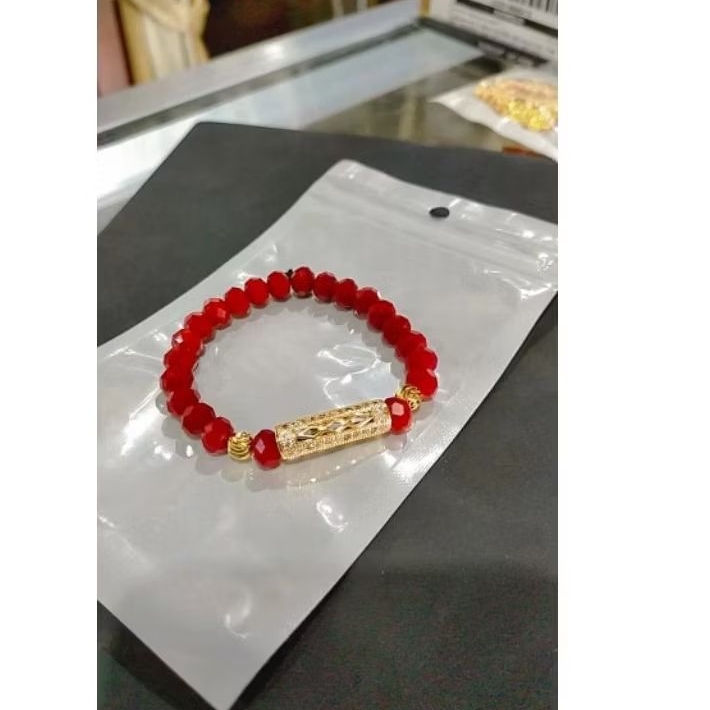 gelang batu kristal merah