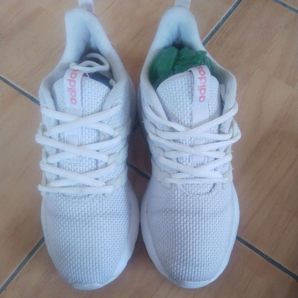 sepatu second branded