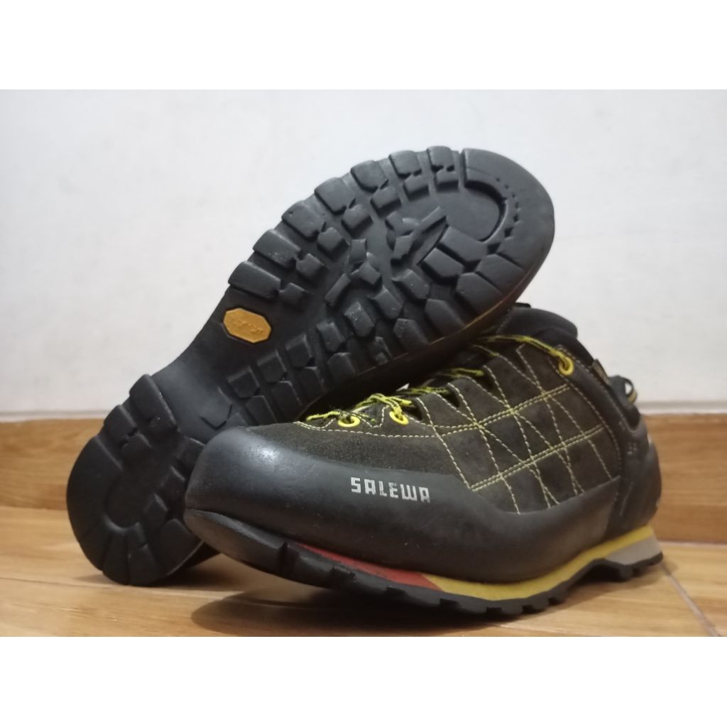 sepatu outdoor/hiking Salewa mountain trainer 2 GTX