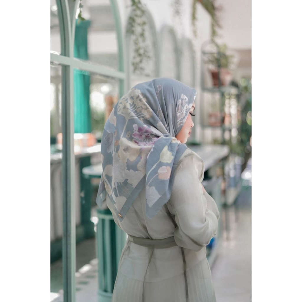 buttonscarves asoka no box