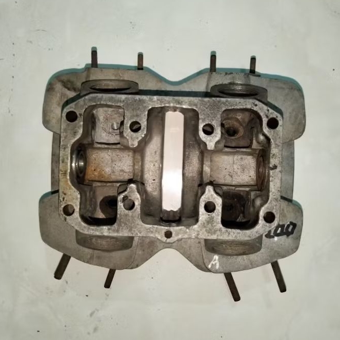 Head kop A motor Honda CB 200 twin