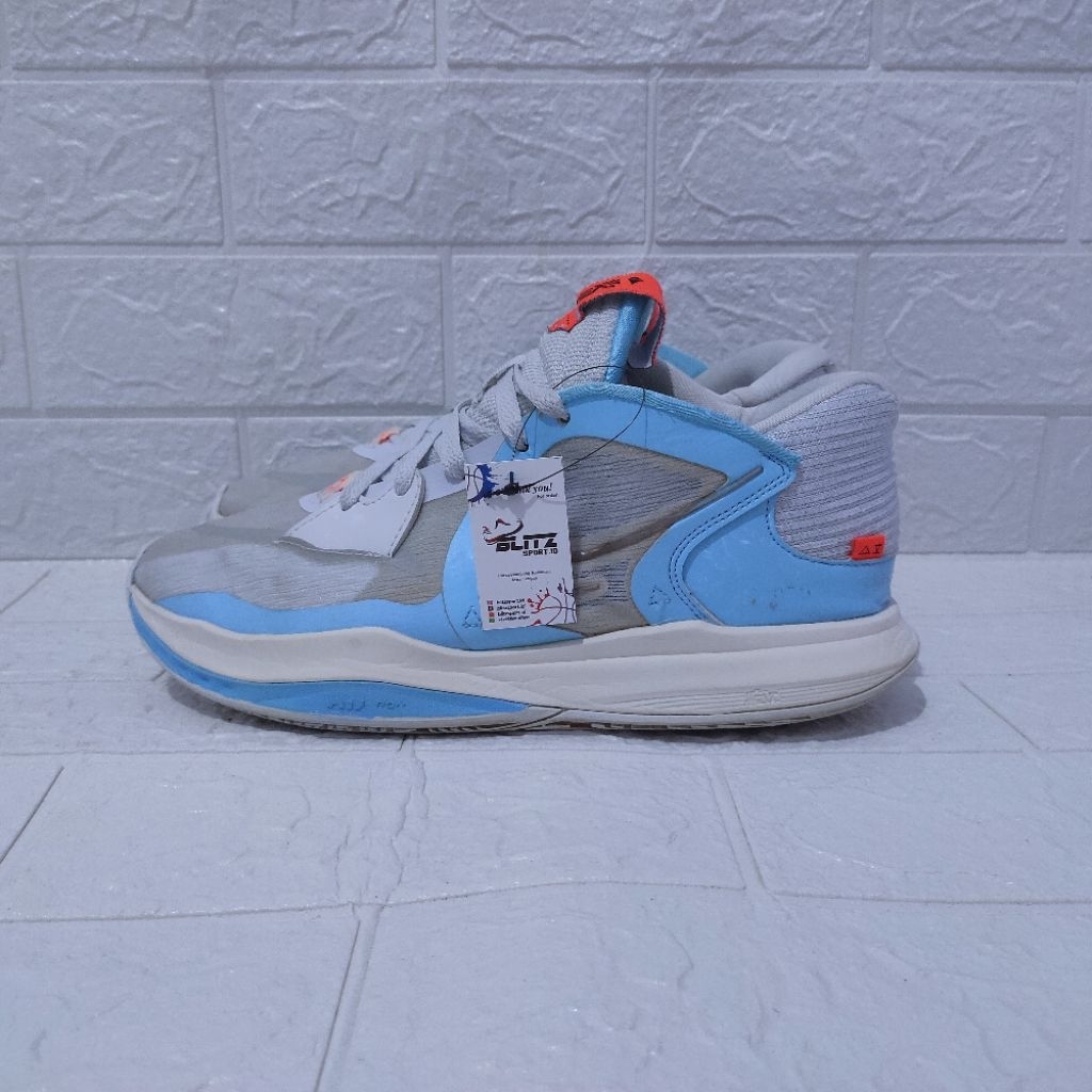 KYRIE LOW 5 SIZE 41